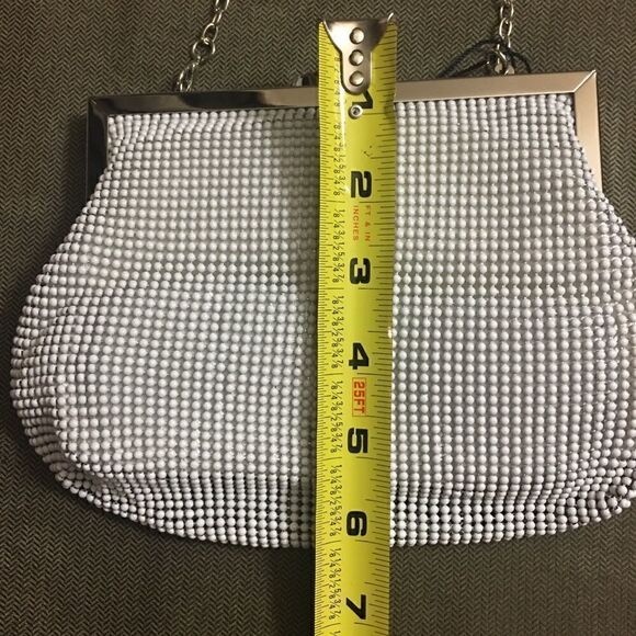 LA REGALE BRAND NEW COIN PURSE - Picture 6 of 6